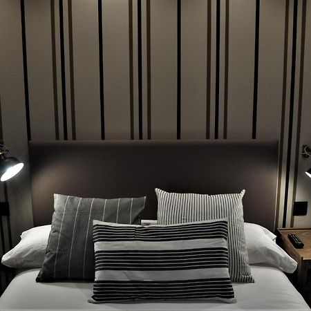 Apartamentos Las Agueeras Linares  エクステリア 写真