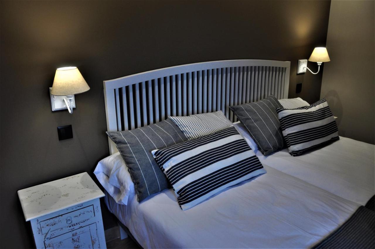 Apartamentos Las Agueeras Linares  エクステリア 写真