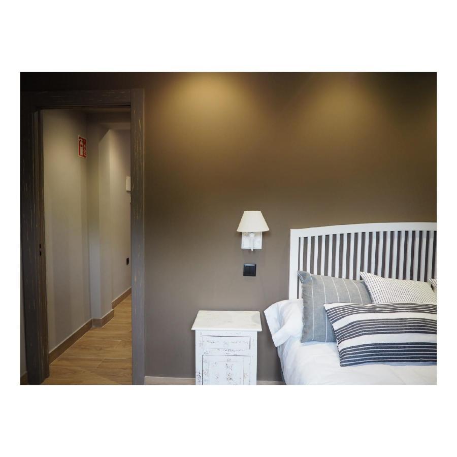 Apartamentos Las Agueeras Linares  エクステリア 写真